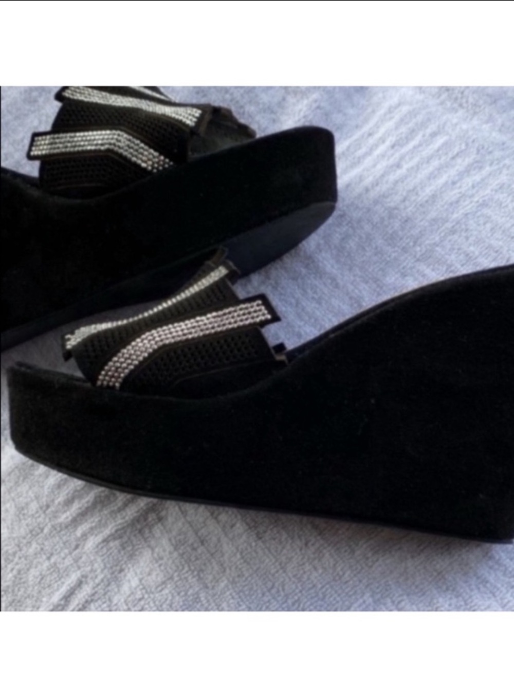 💕Host Pick💕 Black luxury suede and leather platform sandals made in Italy 🇮🇹 - Picture 13 of 17